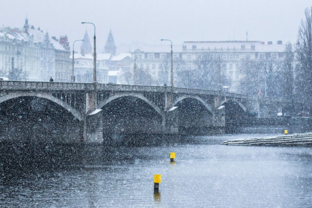 prague-in-the-winter-with-snow