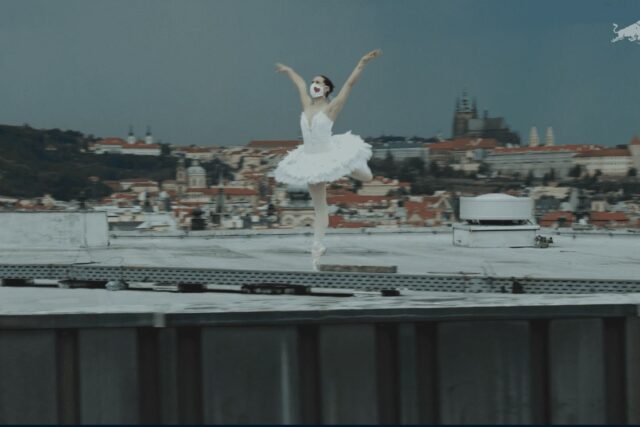 prague-castle-behind-prague-dancer